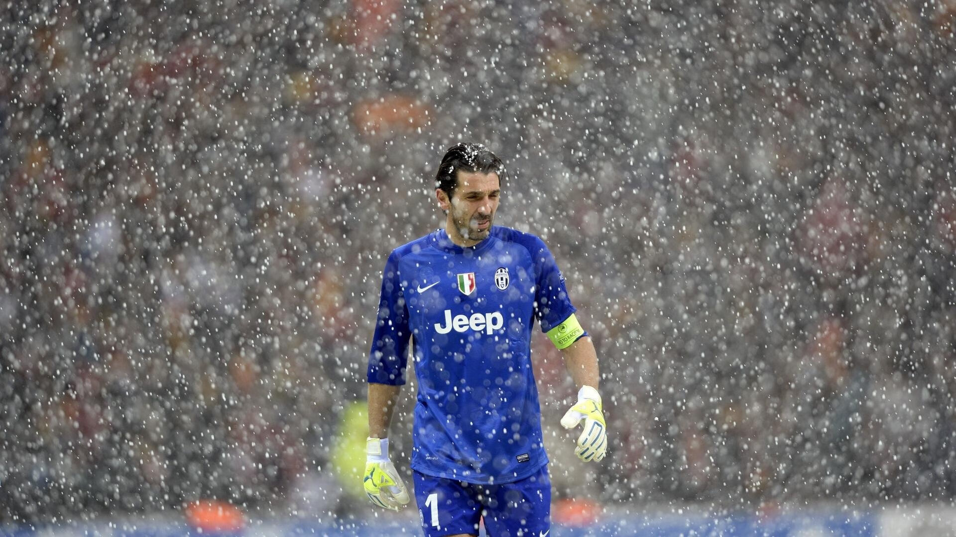 乐鱼体育平台官网-勇士队稳步前行，誓实现历史三连冠，勇士队四年三冠